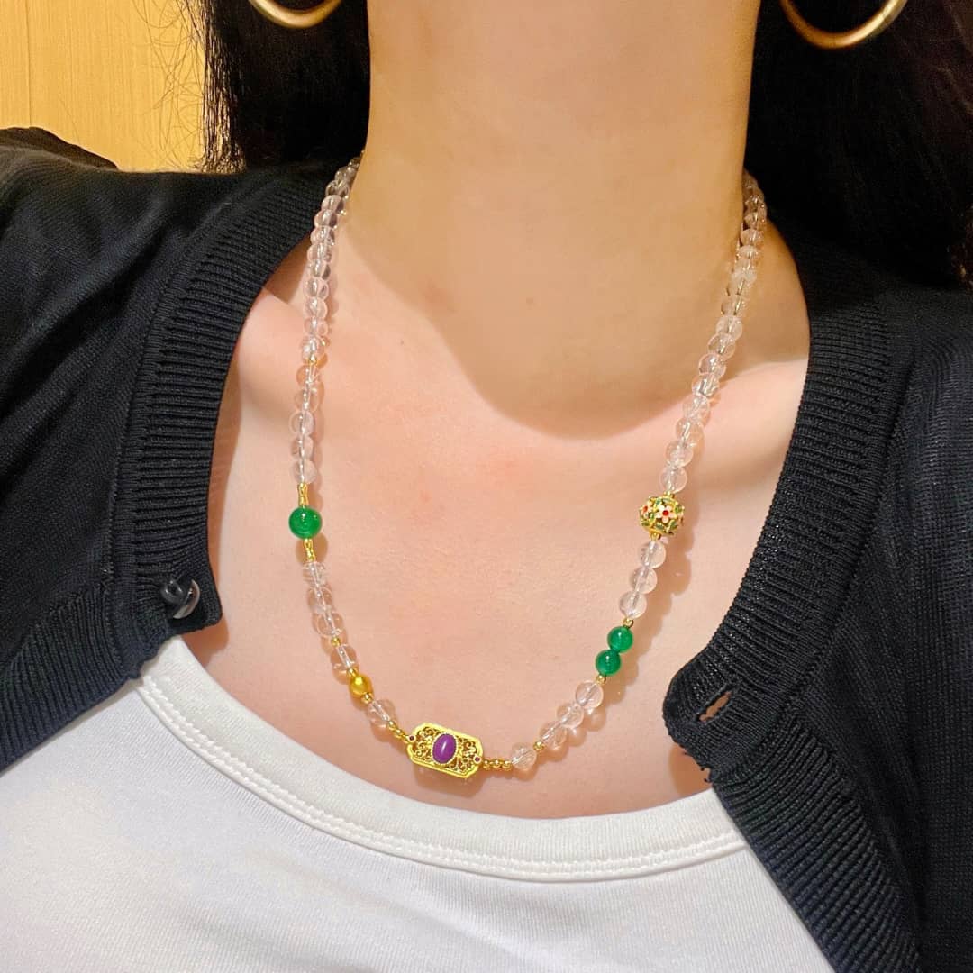Emerald Mist – Vintage-Inspired Green Chalcedony Clear Quartz Necklace